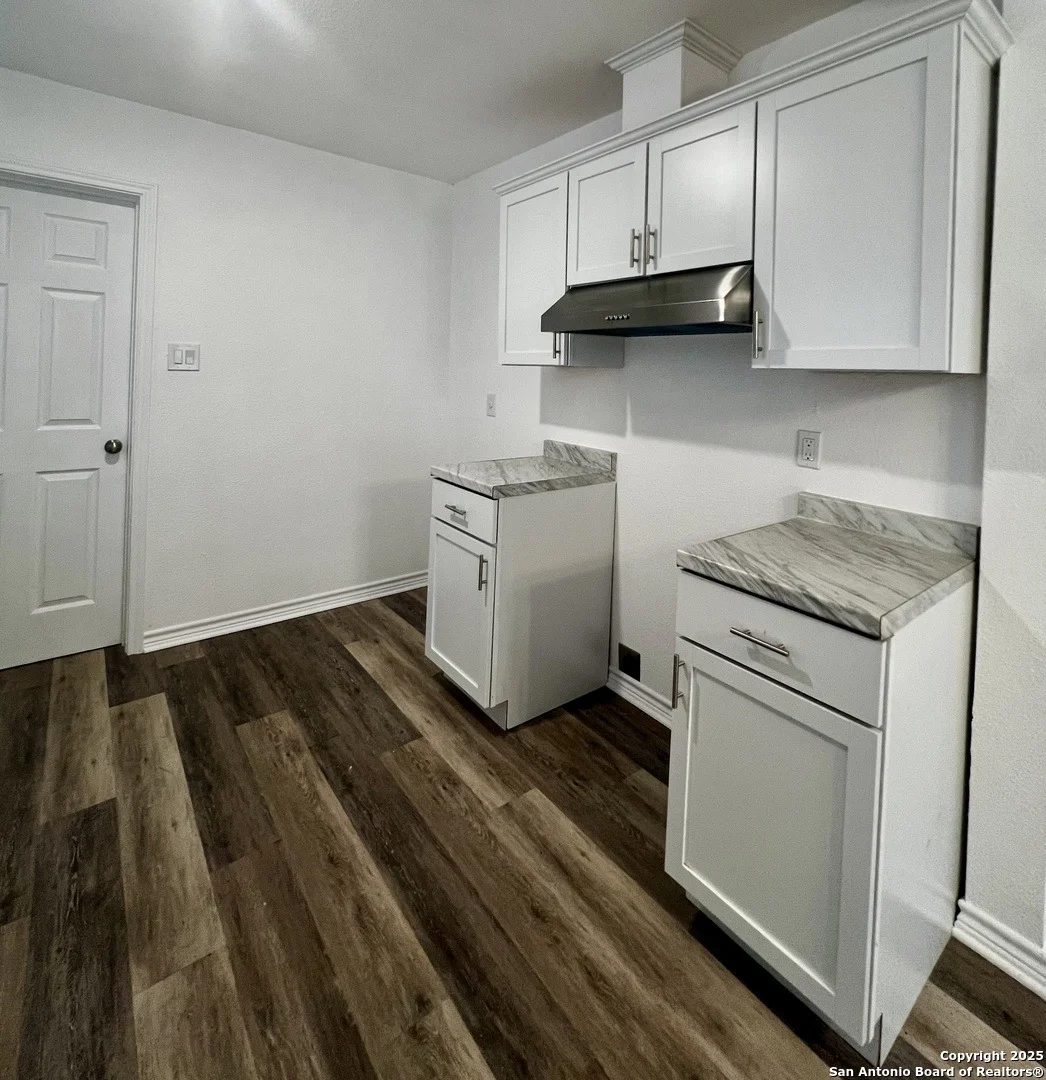 Photo of 308 W Coker