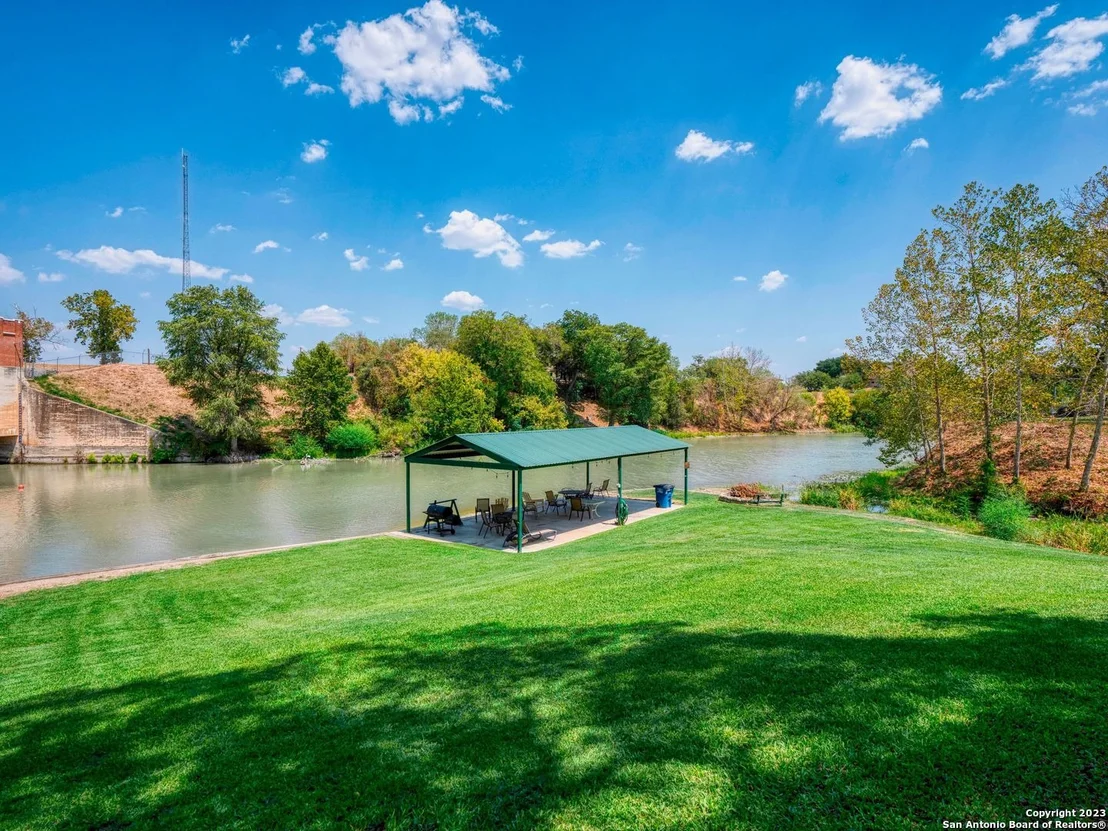 Photo of 115 PINNACLE DR