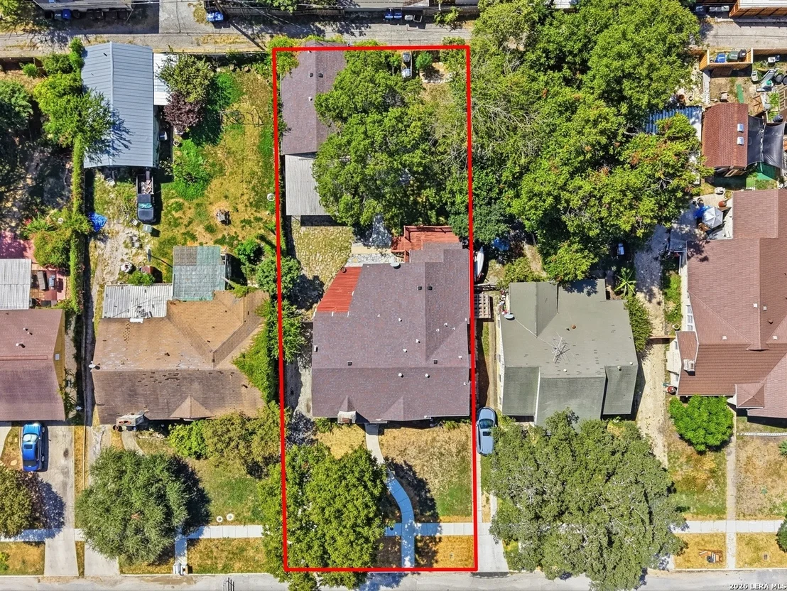 Photo of 336 NORTH DR