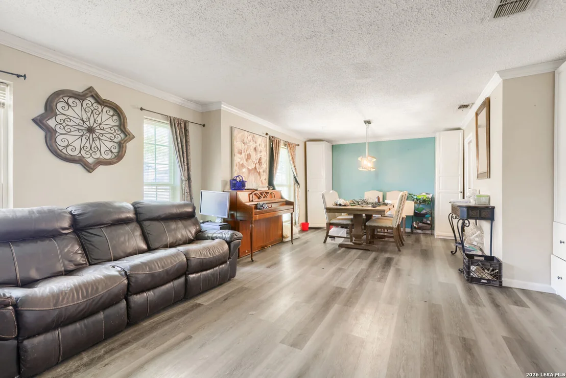 Photo of 3438 FOXBRIAR LN