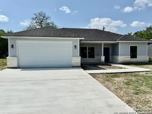 Photo of 1207 E Widhelm