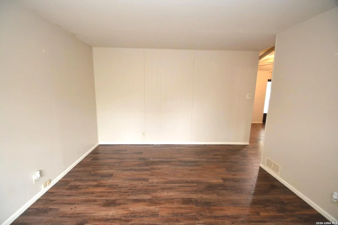 Photo of 823 Highgate