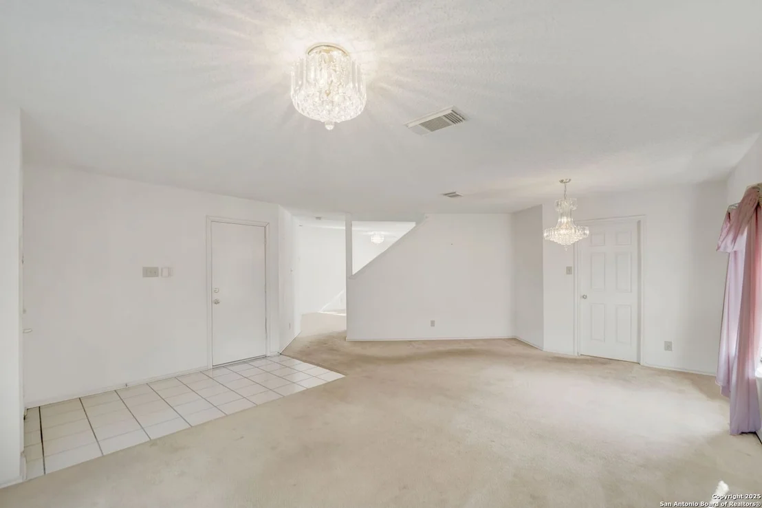 Photo of 6847 Evercrest