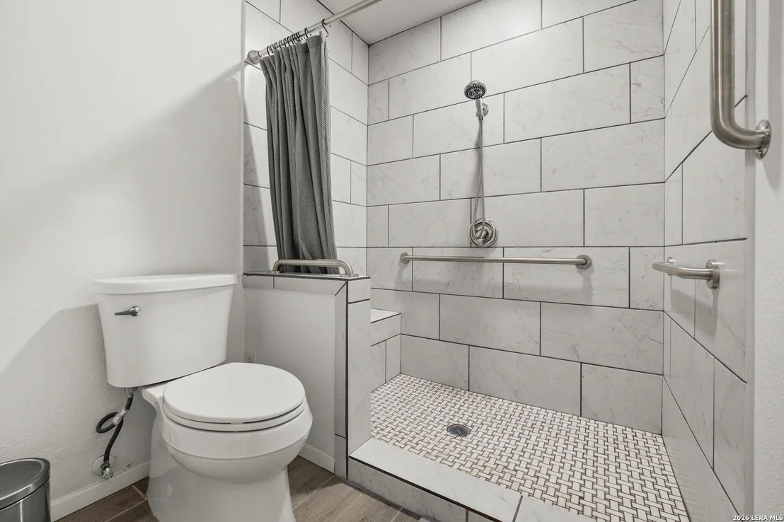 Photo of 2835 Hiawatha