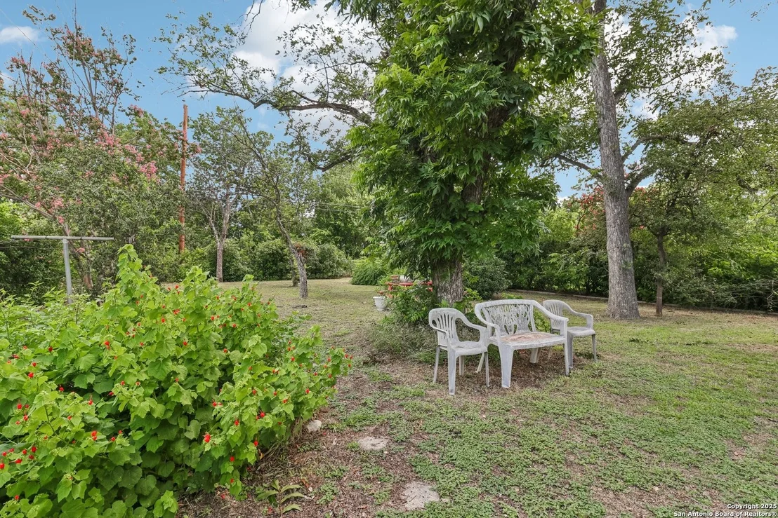 Photo of 5547 Middlefield Dr