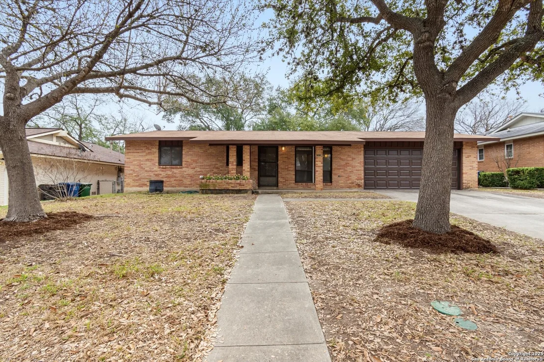 Photo of 3226 COLONY DR