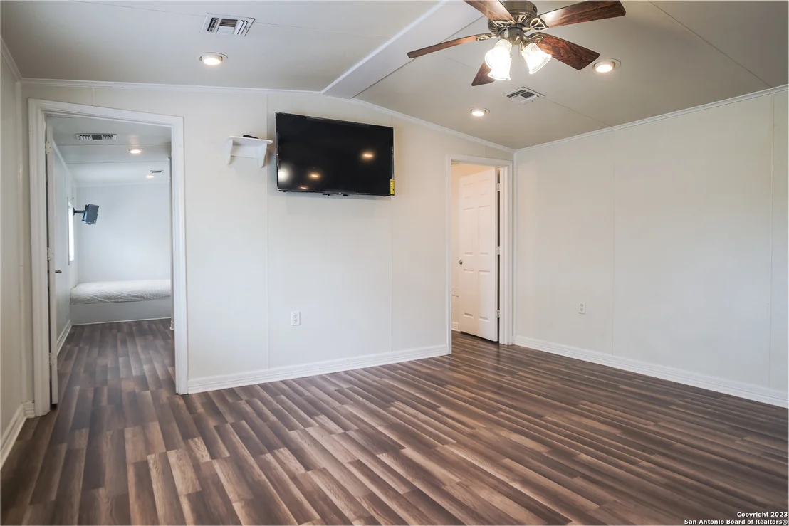 Photo of 136 County Road 2644