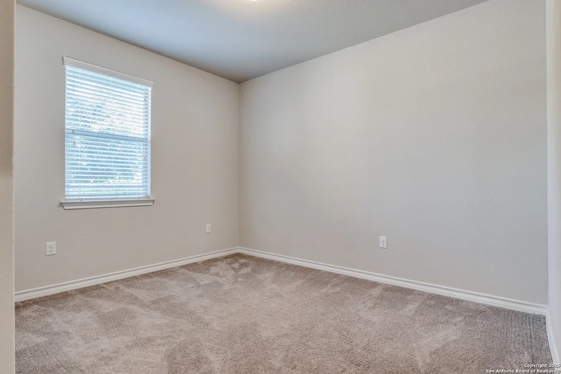 Photo of 5614 Burr Bluff
