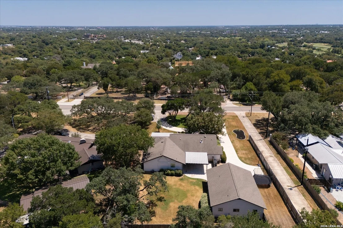 Photo of 429 Lakeview Blvd.