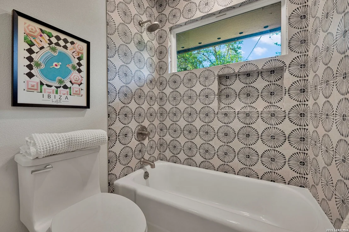 Photo of 127 Highview Dr