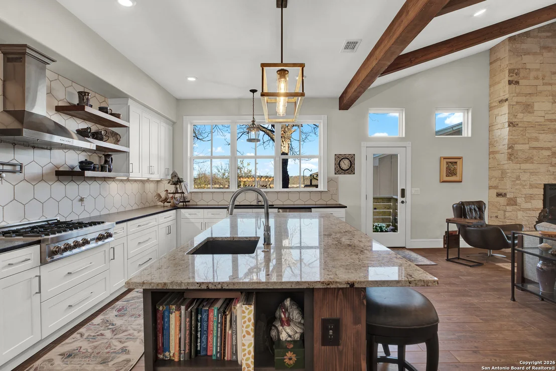 Photo of 308 Oakhaven Lane
