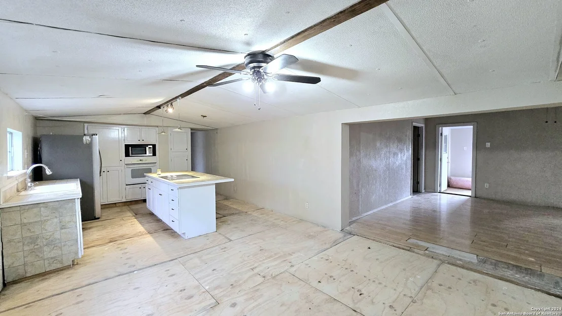 Photo of 374 COUNTY ROAD 574