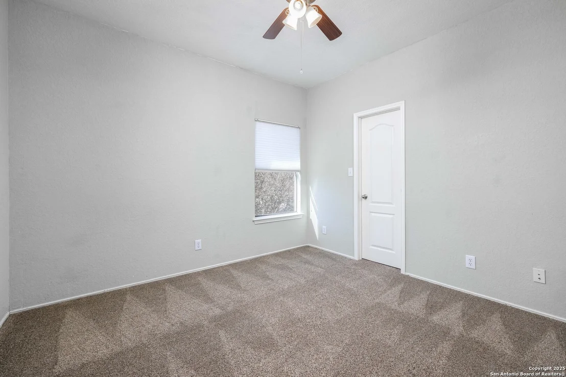 Photo of 1158 Kite Corner