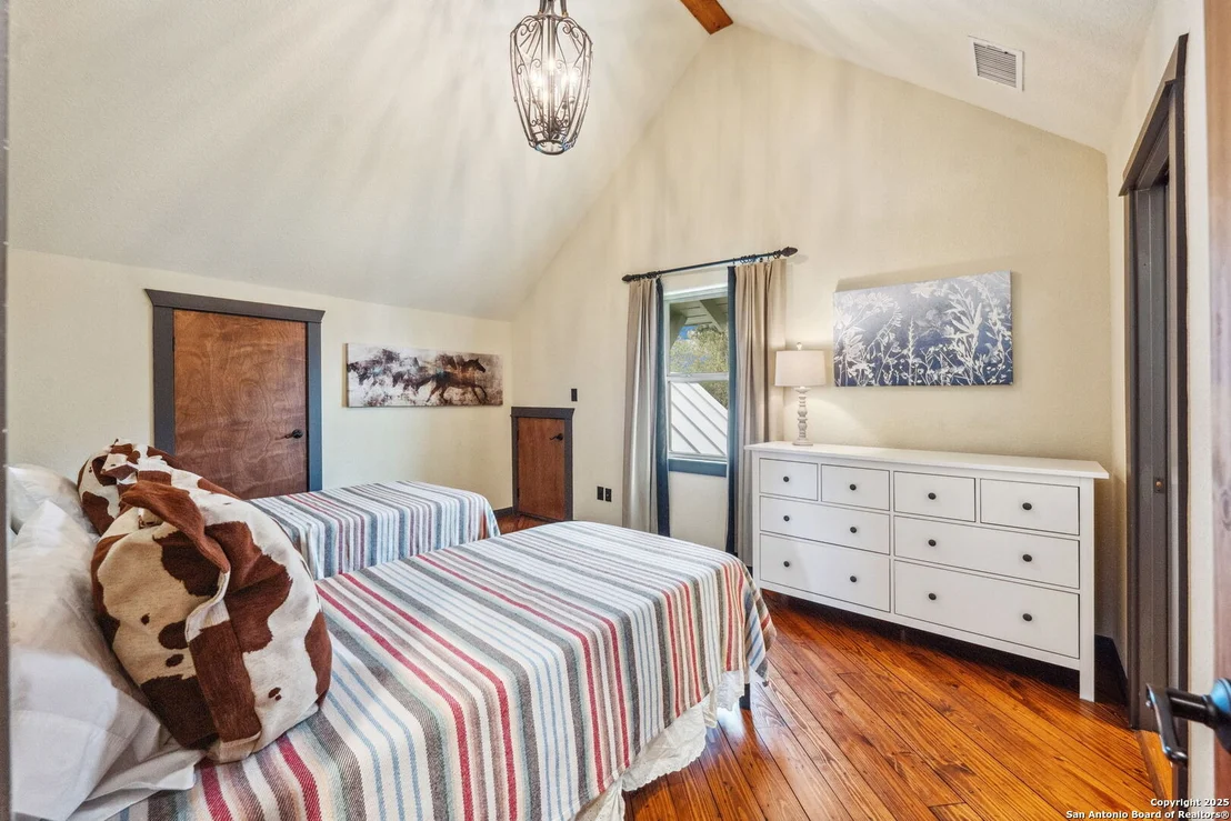 Photo of 219 Vista View