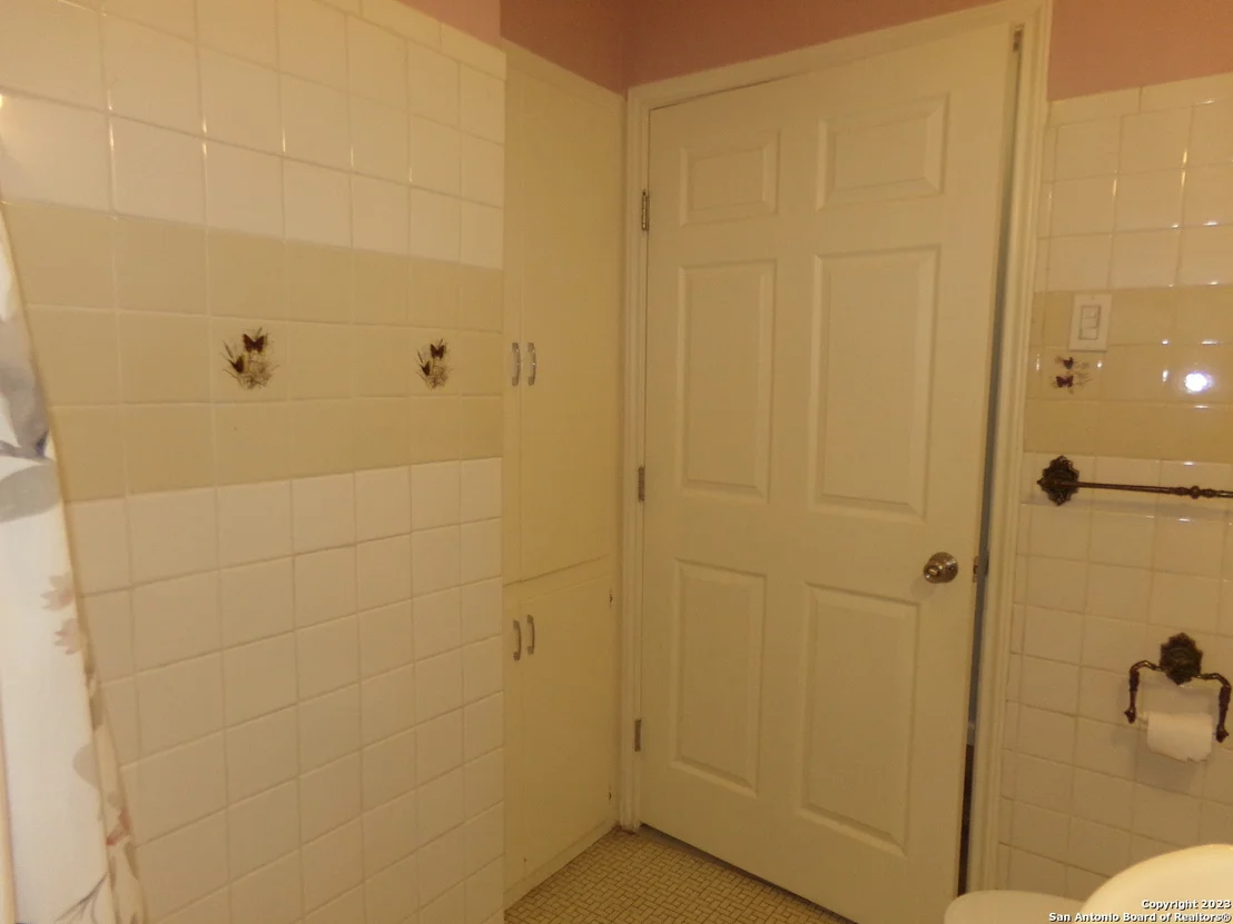 Photo of 735 ROCHAMBEAU