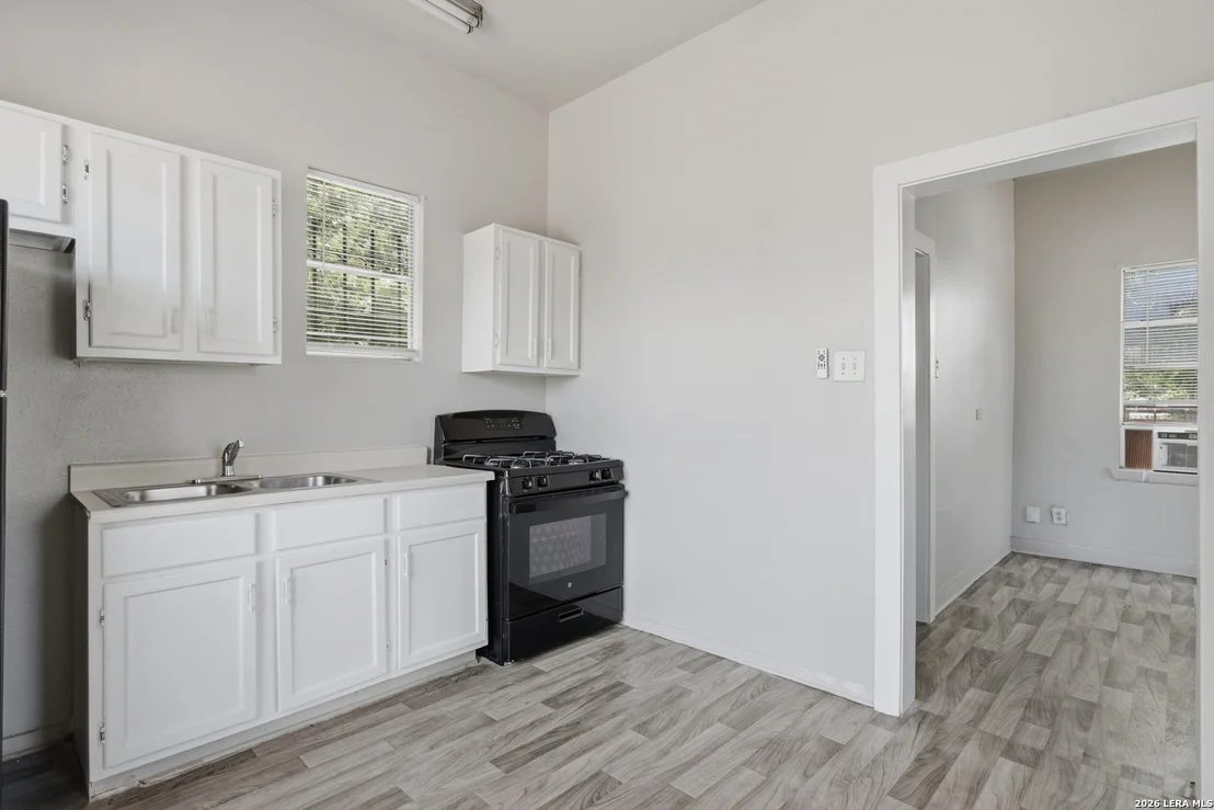 Photo of 262 Pendleton Ave