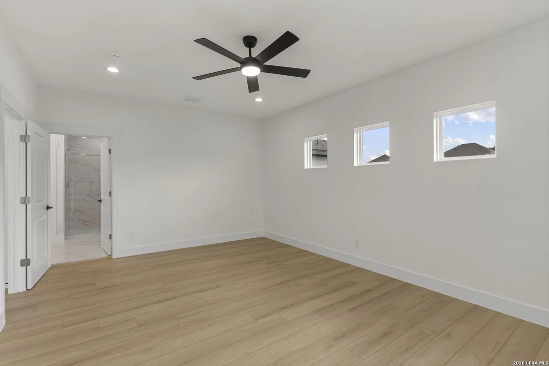 Photo of 104 MAGNOLIA CIR