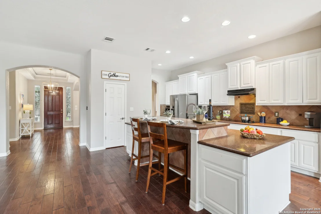 Photo of 605 COUNTY ROAD 2763