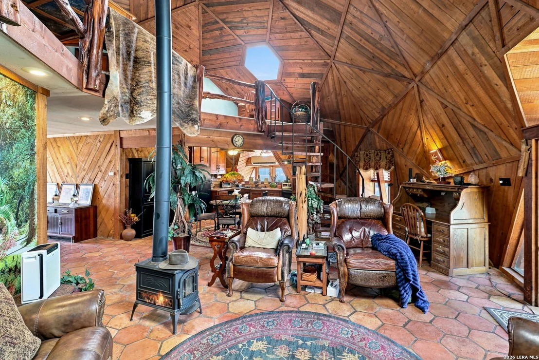 Photo of 875 County Road 327