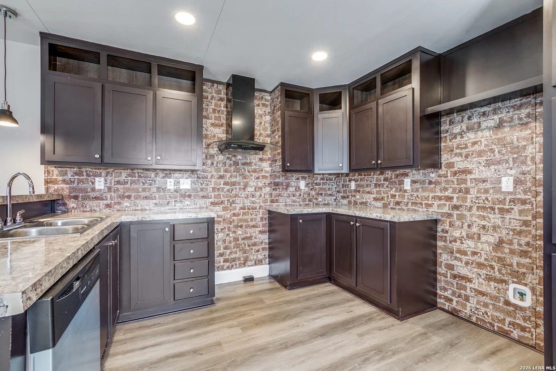 Photo of 25221 PROGRESS RD