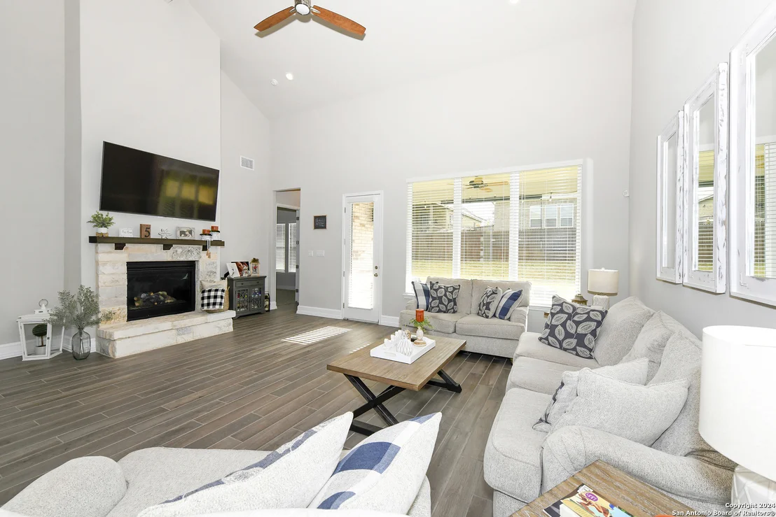 Photo of 1114 TAUBENFELD