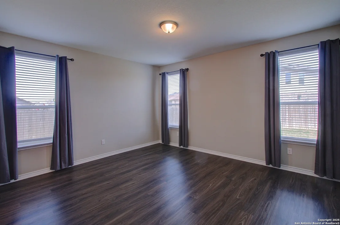 Photo of 4544 Klein