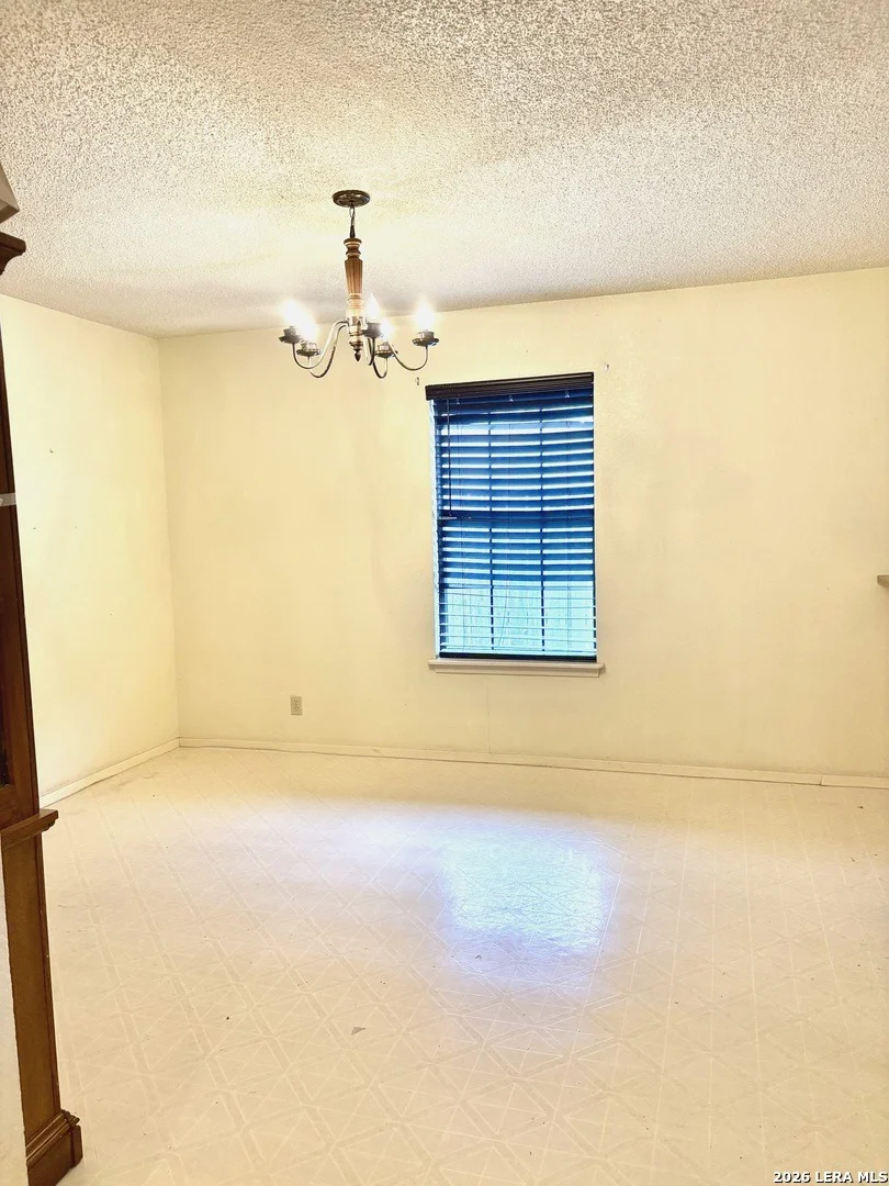 Photo of 413 W AVENUE X