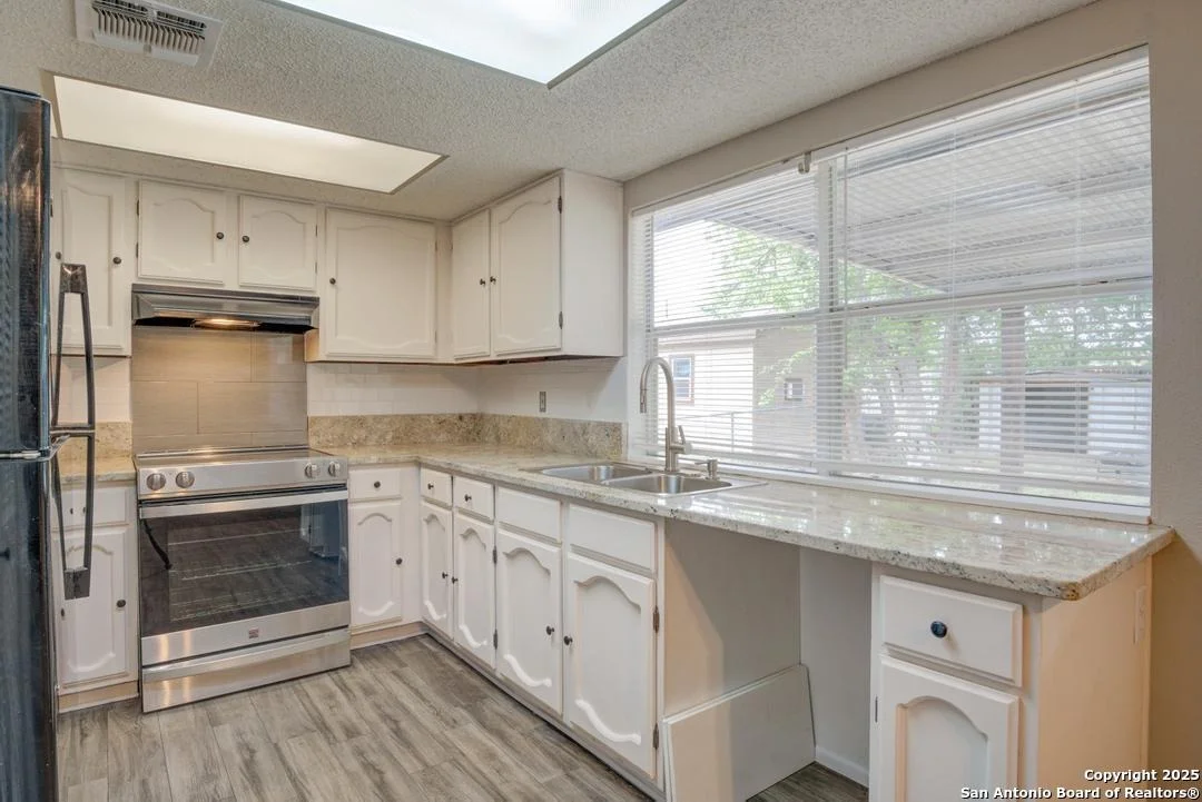 Photo of 7115 Whittney