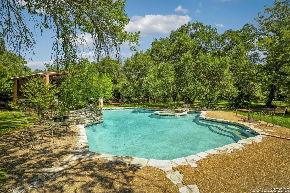 Photo of 10855 Jericho Rd