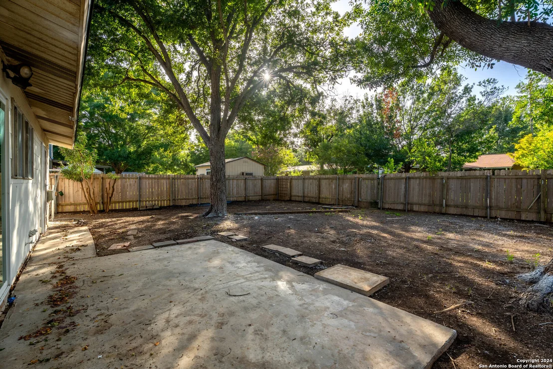 Photo of 1065 CURTISS AVE