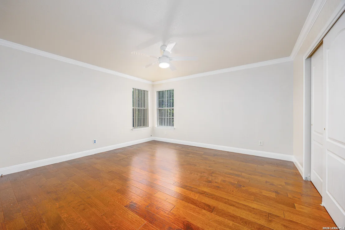 Photo of 1302 SUN GDN