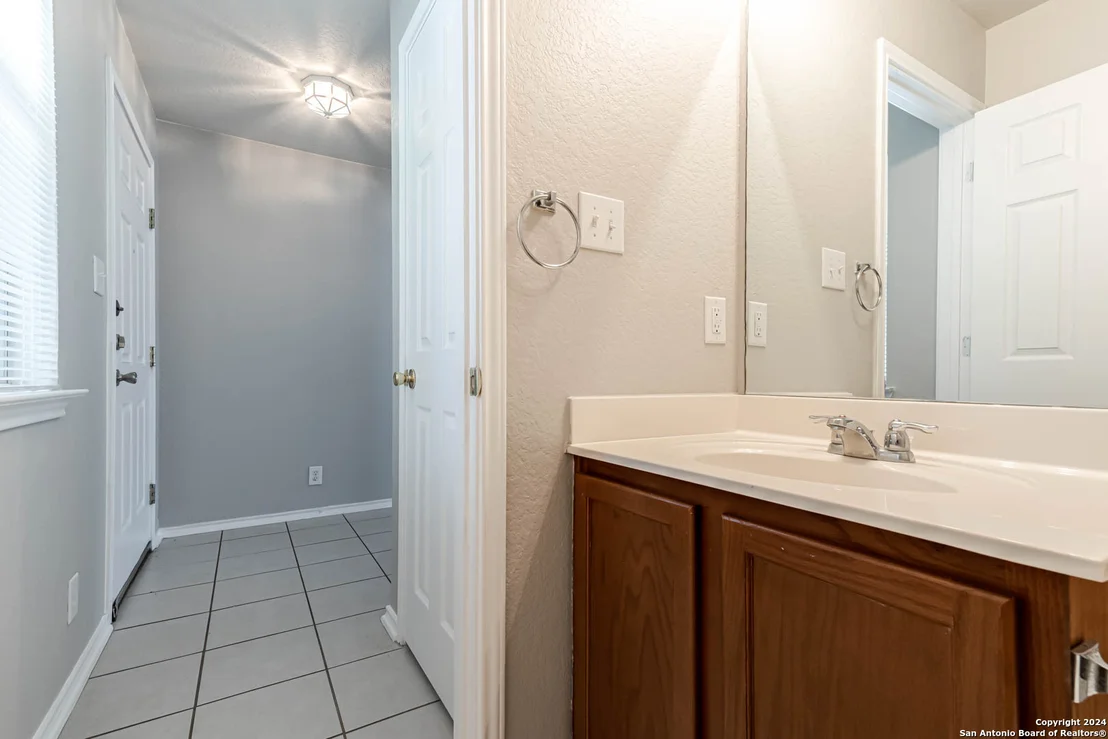 Photo of 1039 DAFFODIL WAY