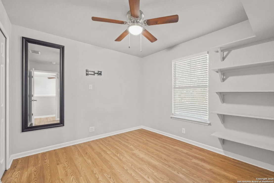 Photo of 2326 Camberly