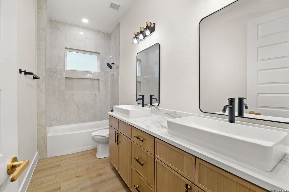 Photo of 116 Pioneer Dr