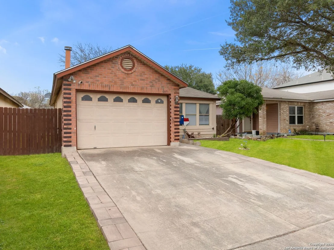 Photo of 6831 Celes Meadow
