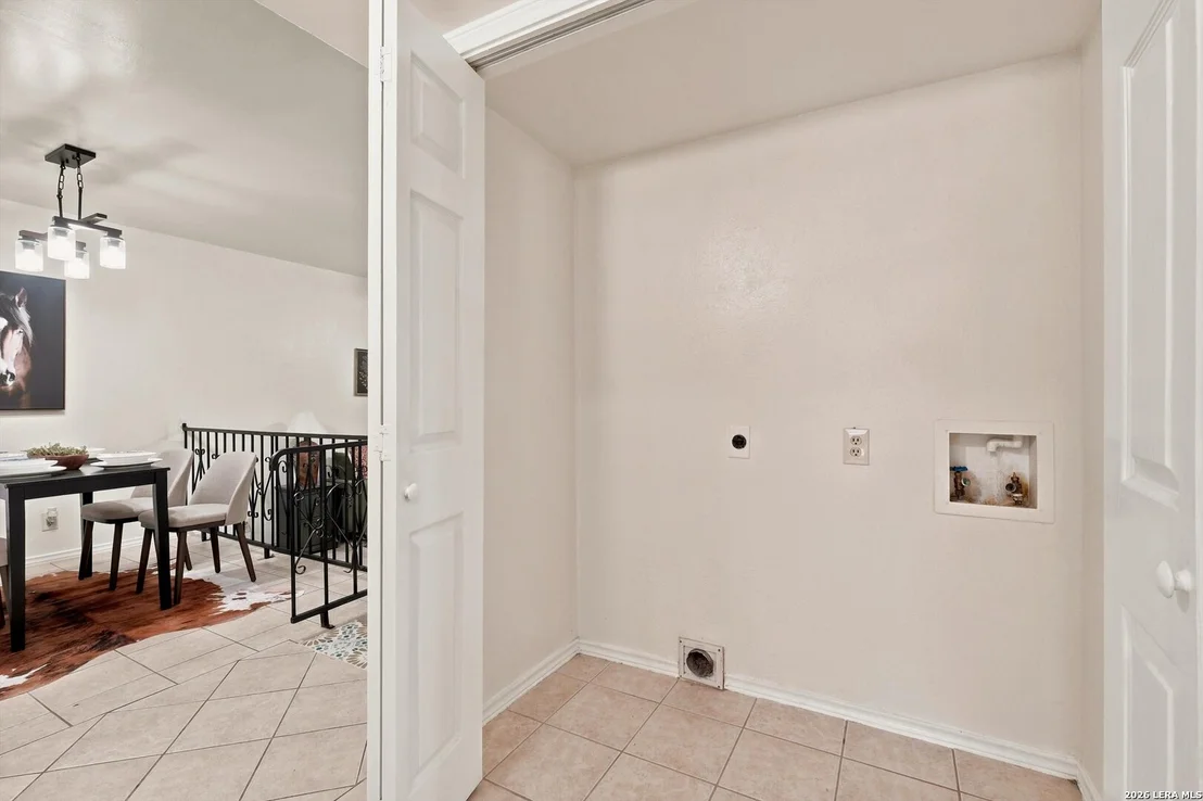 Photo of Unit 21 at 8611 Datapoint