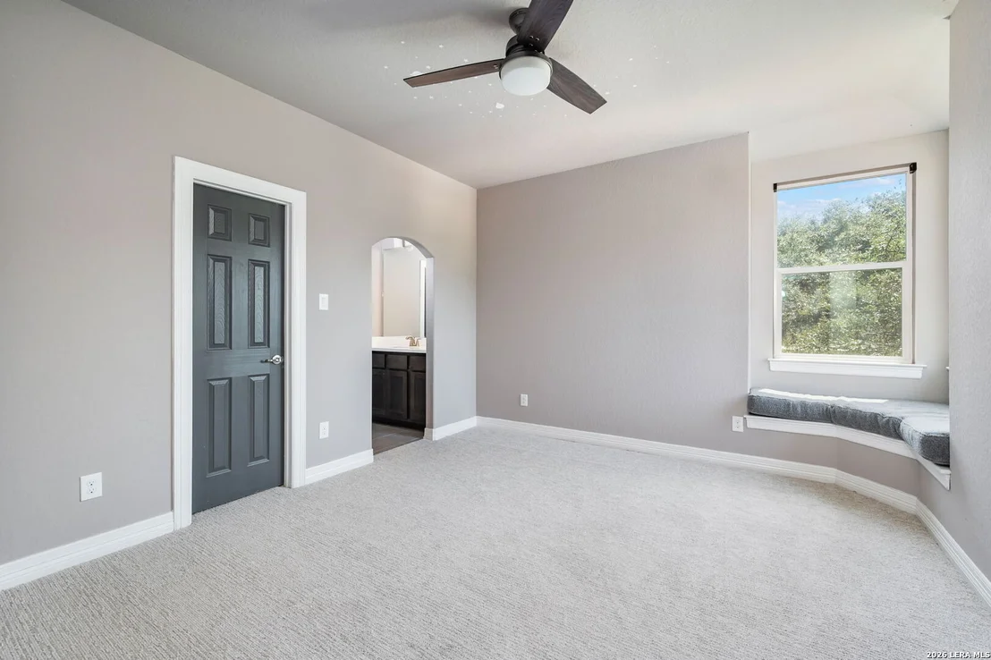 Photo of 25211 Spider Rock