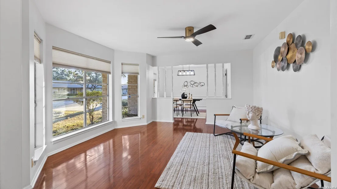 Photo of 425 Crestwind