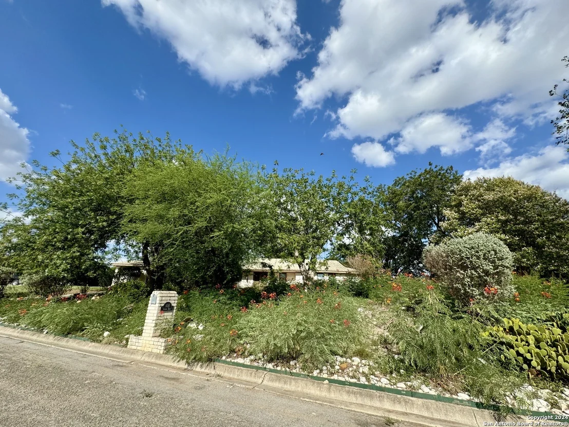Photo of 608 Cenizo Blvd