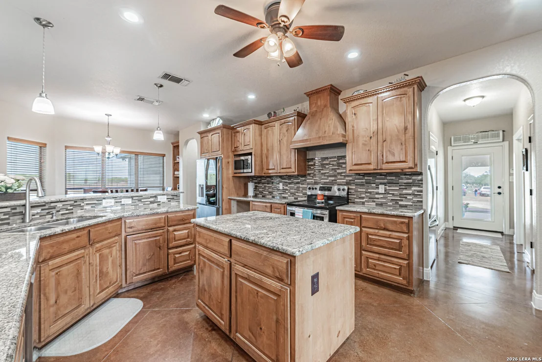 Photo of 946 County Road 361