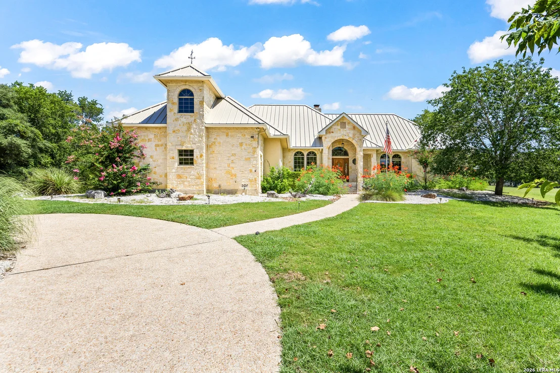 Photo of 111 White Tail Dr