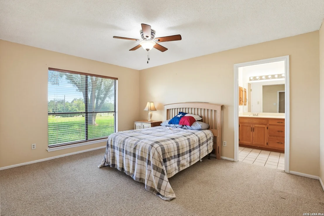 Photo of 340 Joy Dr