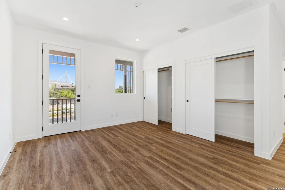 Photo of 562 McMonigal Pl.