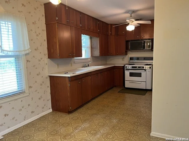 Photo of 708 Sutton
