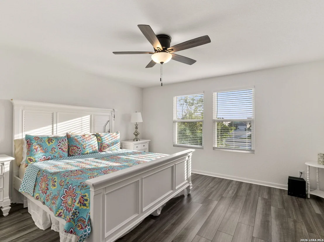 Photo of 4905 Hallies Garden