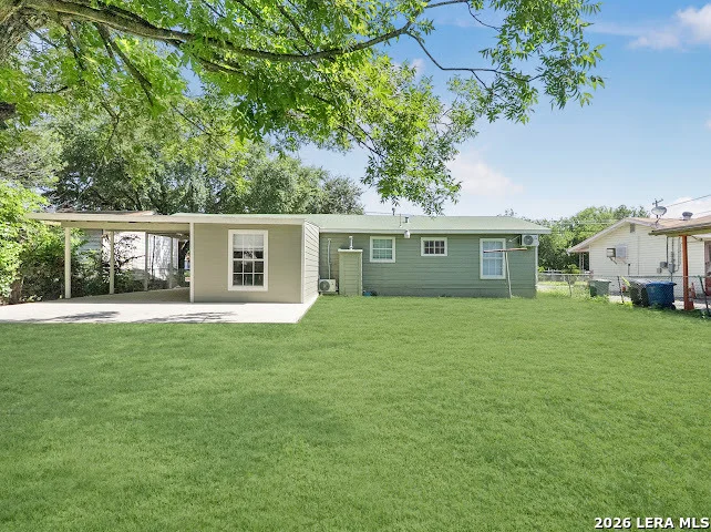 Photo of 910 Menefee Blvd