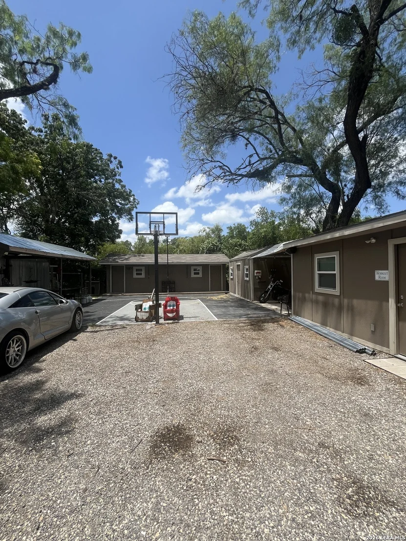 Photo of 6443 ELMER BLVD