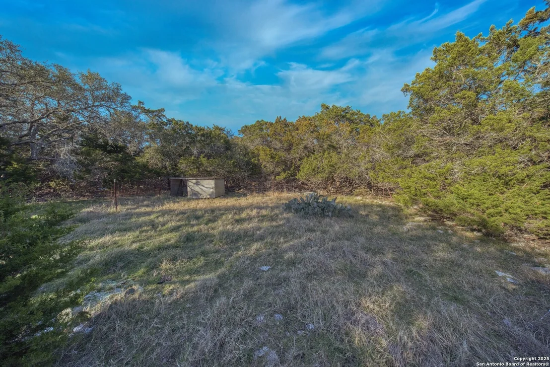 Photo of 108 LIVE OAK PASS