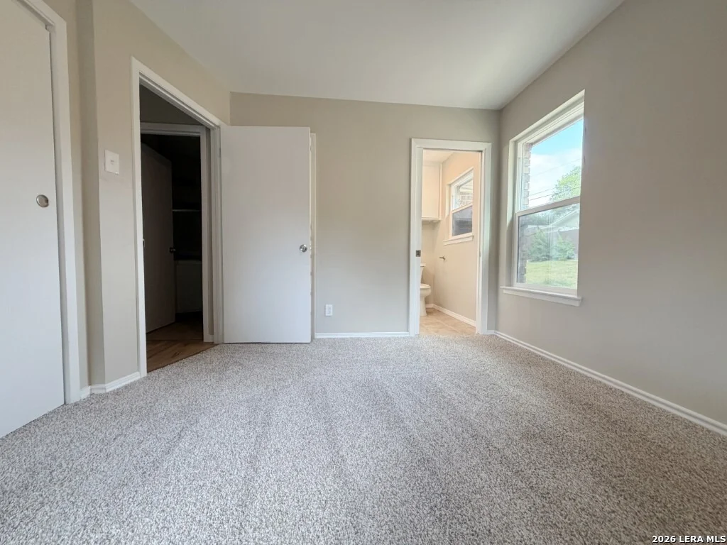 Photo of 707 BOOTH DR