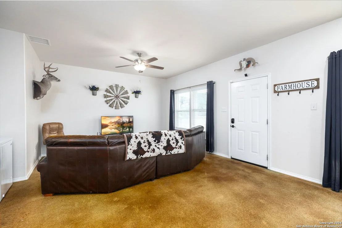 Photo of 381 CIMARRON